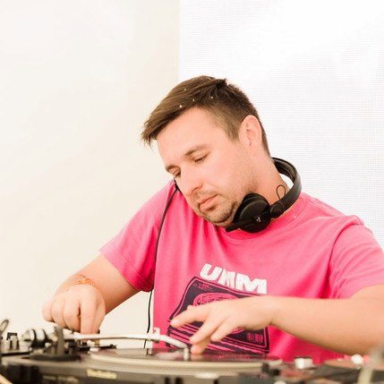 djs djs